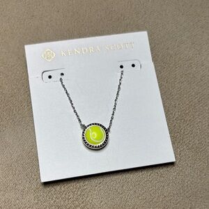 Kendra Scott Tennis Silver Short Pendant Necklace in Chartreuse Magnesite NEW